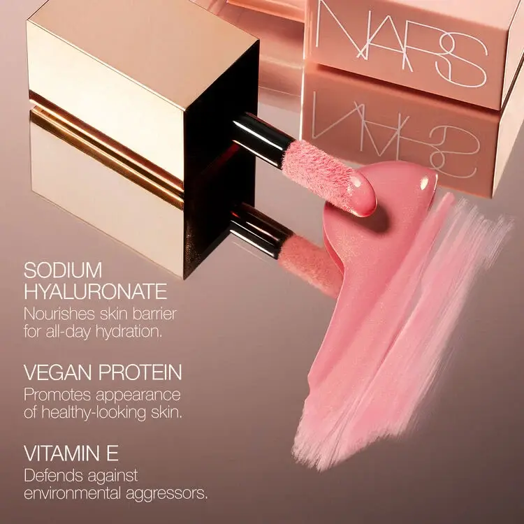NARS blush applicator with key ingredients highlighted